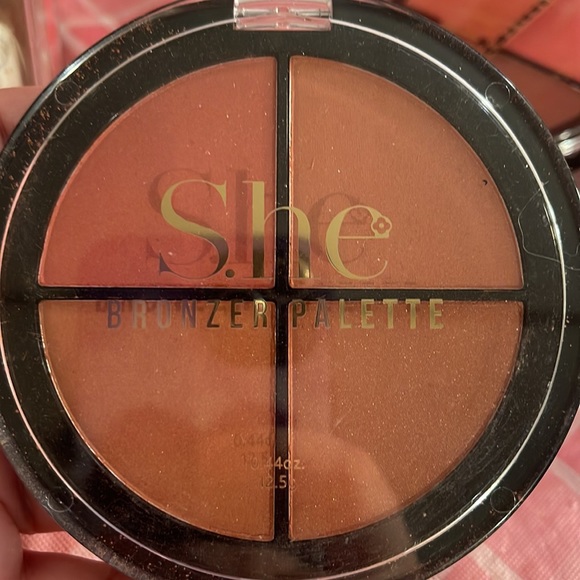 🎈SALE🎈🎀#14.MAKEUP BUNDLE🎀 - Picture 12 of 12